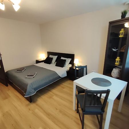 Top Apartamenty Centrum - Metro Rondo Onz Varşovia Exterior foto