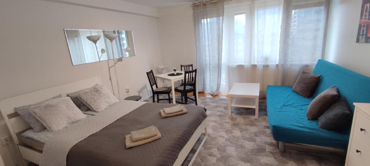 Top Apartamenty Centrum - Metro Rondo Onz Varşovia Exterior foto