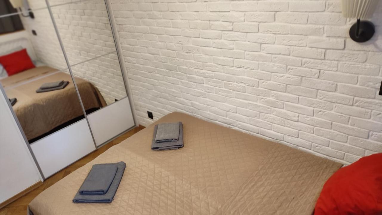 Top Apartamenty Centrum - Metro Rondo Onz Varşovia Exterior foto