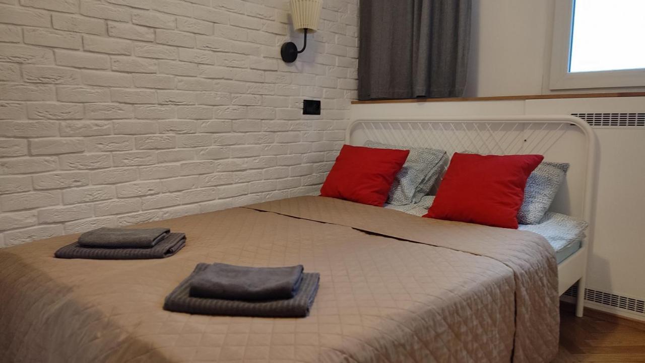 Top Apartamenty Centrum - Metro Rondo Onz Varşovia Exterior foto